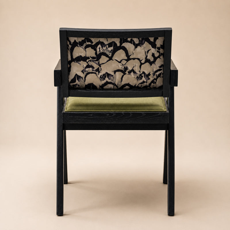 Lightweight retro dining chair