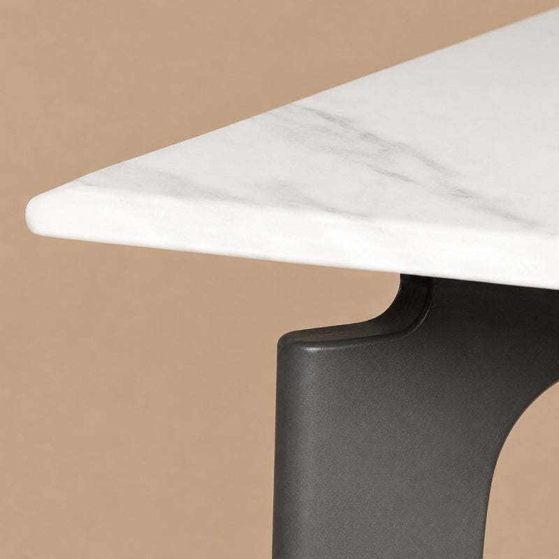 LYNA Dining Table