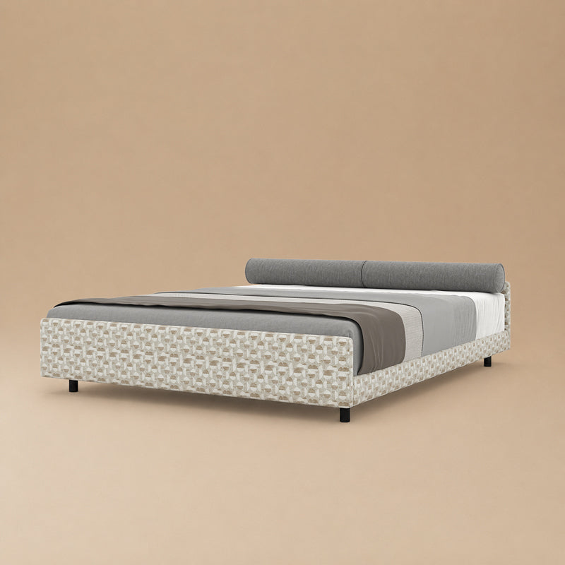 Plat bed frame