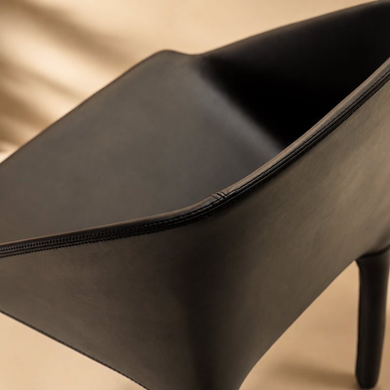 Modern Black Leather Dining Chair – Minimalist Upholstered Dining Seat