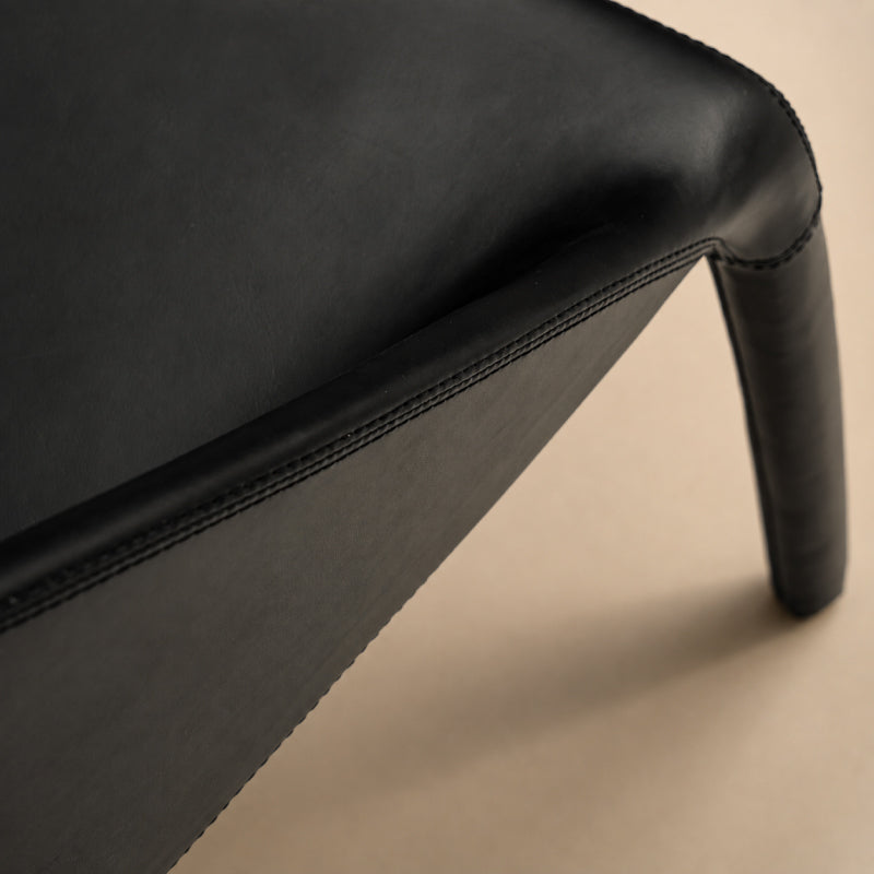 Modern Black Leather Dining Chair – Minimalist Upholstered Dining Seat